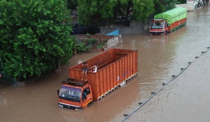 Gurgaon, novice o Gurgaonu, zalivanje Gurgaona, poplave v Gurgaonu, deževje Gurgaon, vremenska napoved za Gurgaon, Indian Express