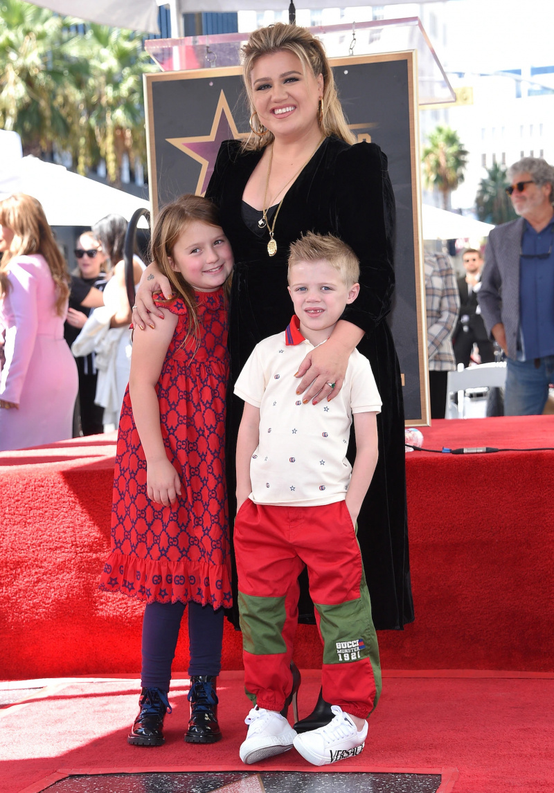 Kelly Clarkson la revela a ella i Brandon Blackstock's Daughter River Is Bullied for Her Dyslexia