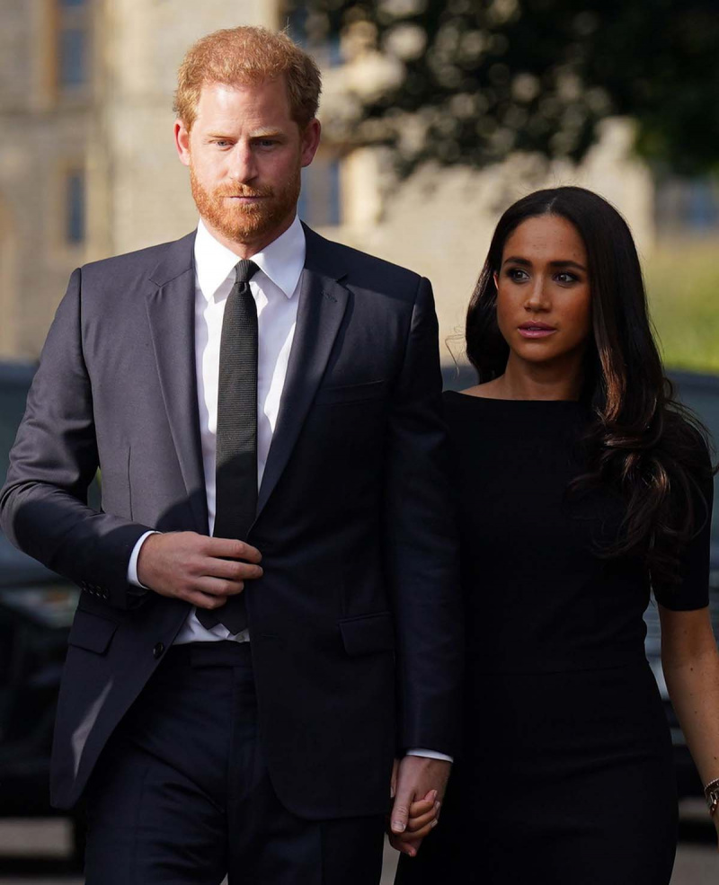Prins Harry og Meghan Markle flyver tilbage til Californien efter dronning's Funeral