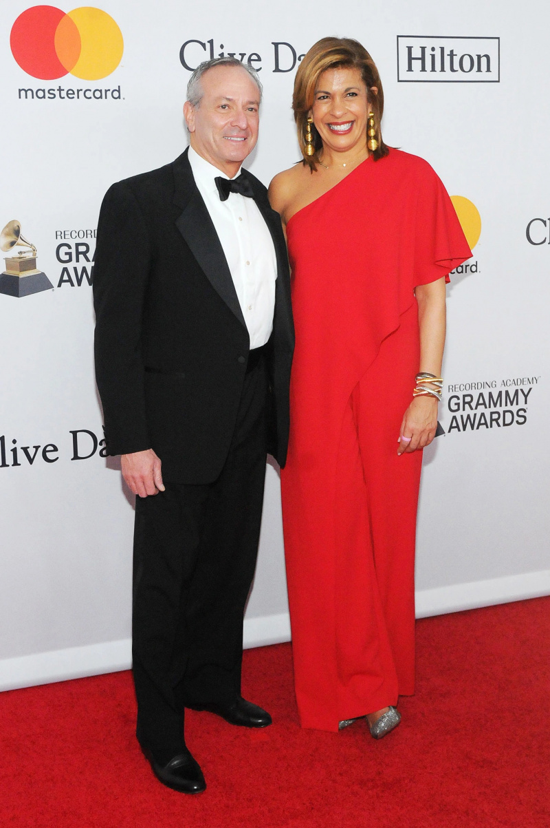 هدى قطب وزوجها السابق جويل شيفمان'Great' Coparenting Relationship During the Holidays- 'We Divvy It Up' 577 Pre-Grammy Gala and Grammy Salute to Industry Icons Presented by Clive Davis and The Recording Academy, Arrivals, New York, USA - 27 Jan 2018