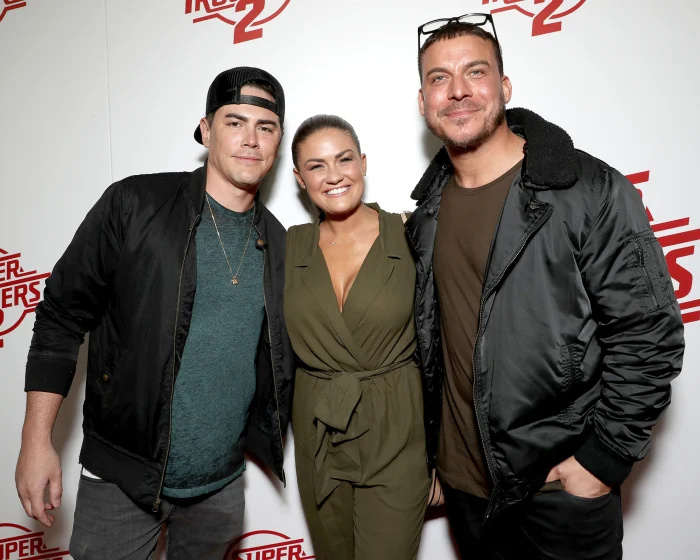 Jax Taylor critique Tom Sandoval pour avoir invité Brittany Cartwright à un concert :'Never Text My F--king Wife'