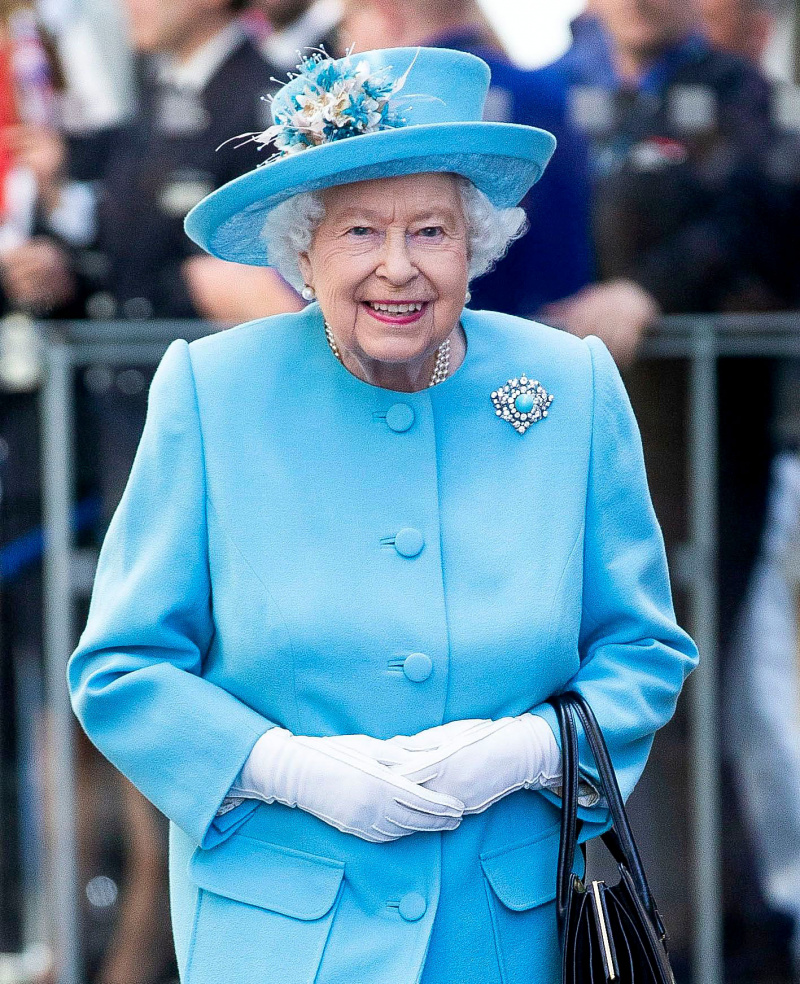 Dronning Elizabeth II Kong Charles III og Dronning Consort Camilla besøger Skotland for deres 1. Joint Engagement Inline