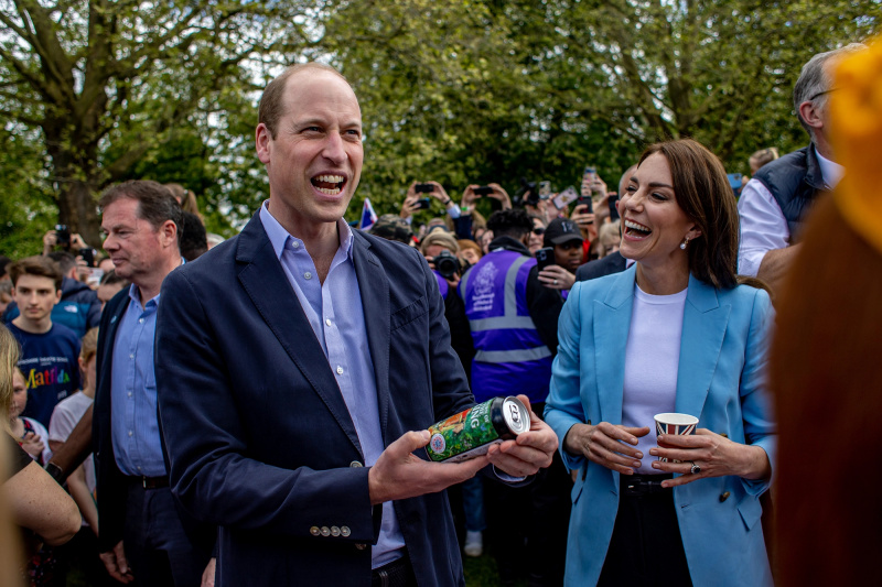   Princas Williamas ir princesė Kate Pop mėlyna spalva per karūnavimo didelius pietus: žiūrėkite nuotraukas