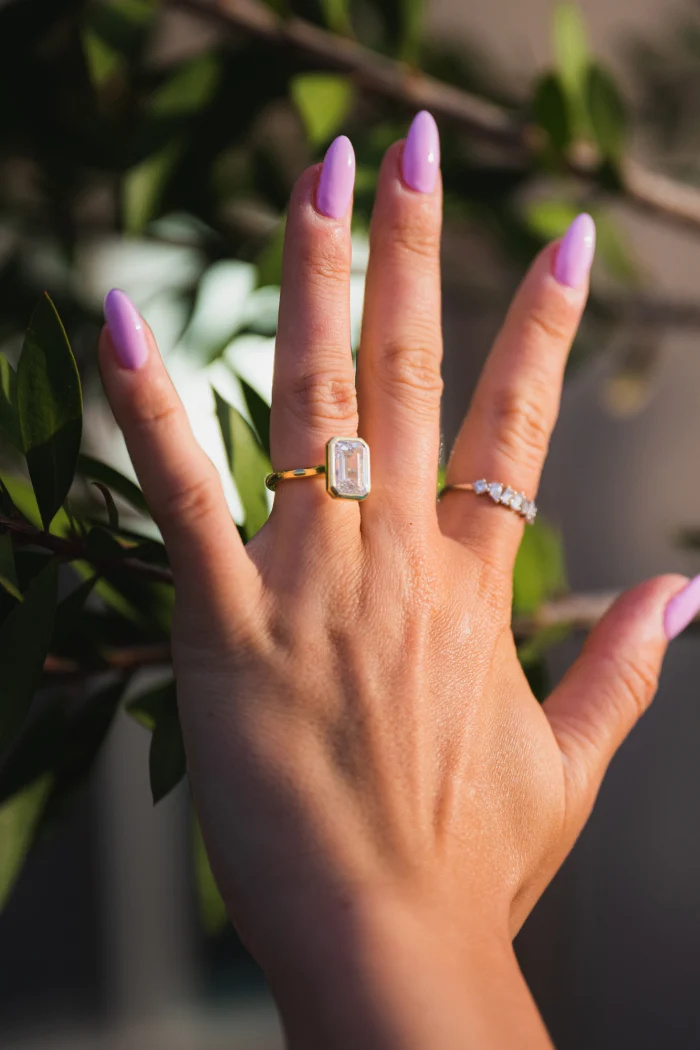   Dean Unglert le propone matrimonio a su prometida Caelynn Miller-Keyes con su cuarto anillo de compromiso