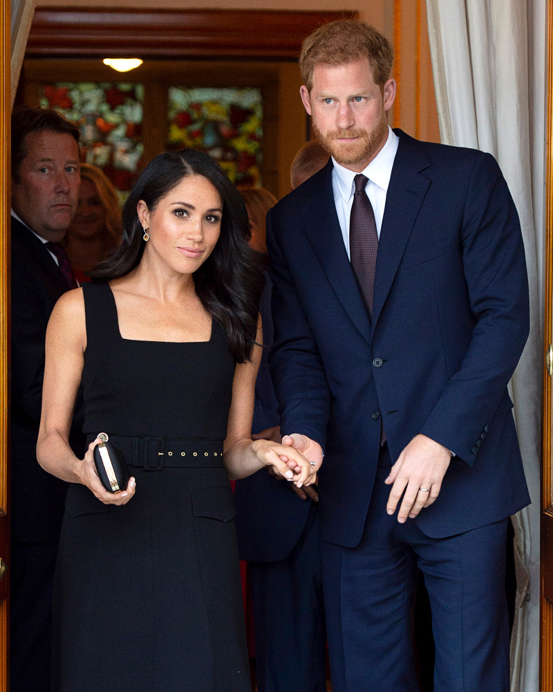 Prins Harry og Meghan Markle er degraderet på kongefamiliens hjemmeside sammen med prins Andrew