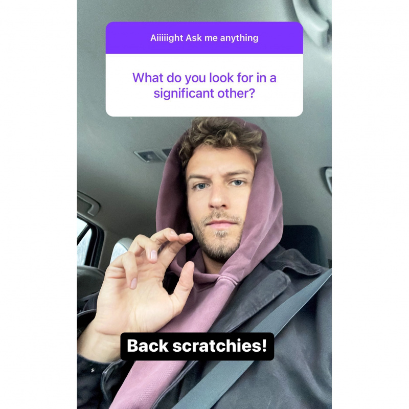   The Bachelorette's Erich Schwer dráždi, čo hľadá v partnerovi po Gabby Windey Split