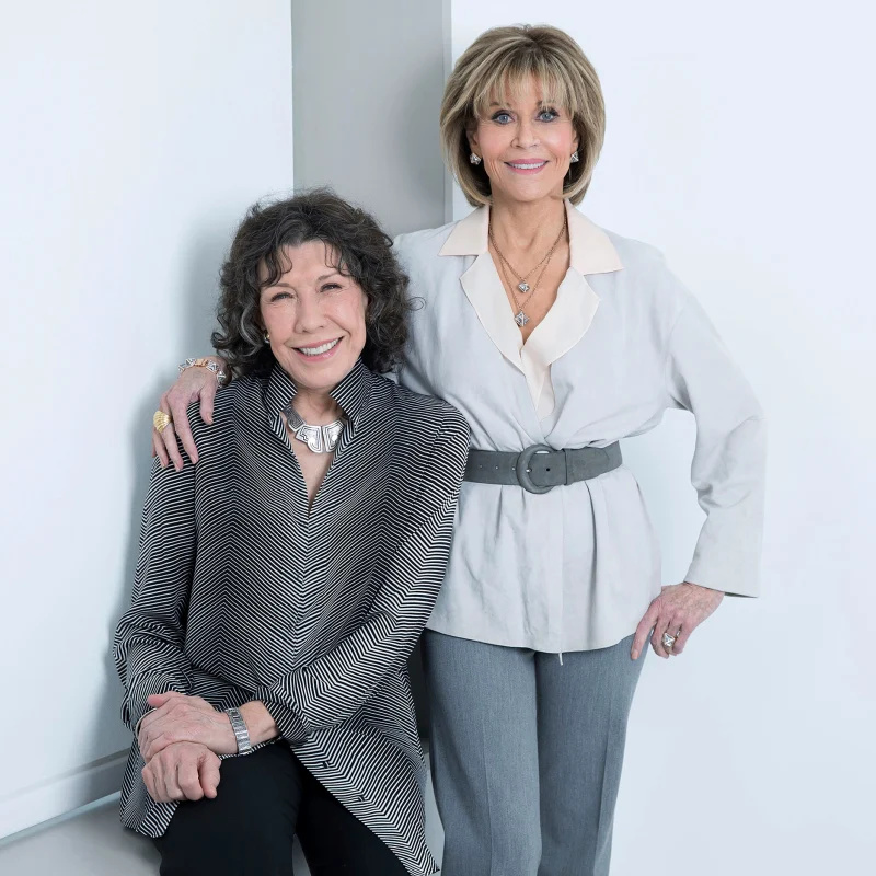 Segala-galanya Jane Fonda dan Lily Tomlin Telah Katakan Tentang Persahabatan Mereka: 'Anda Mengharuskan Saya Berair Mata'