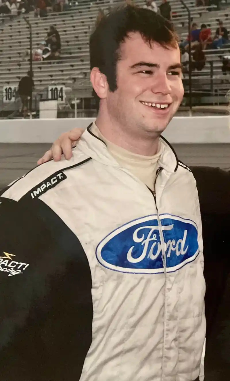 Nekdanji voznik NASCAR Bobby East mrtev pri 37 letih po smrtnem vbodu:'One Heck of a Wheelman'