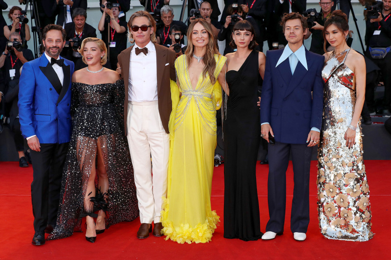 Ницк Кролл вицеви о доживљају Дона't Worry Darling Premiere Drama 3
