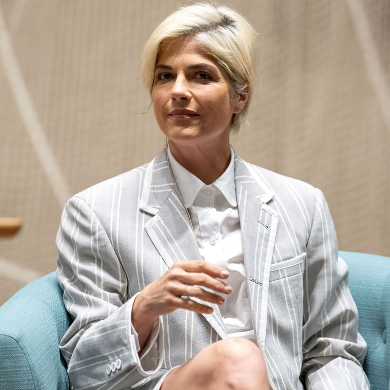 A punt per jugar! Selma Blair s'uneix'DWTS' Season 31 Amid MS Battle
