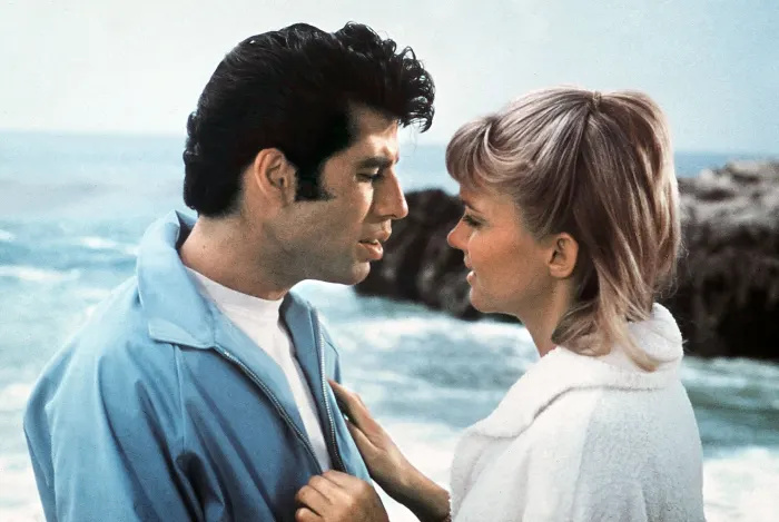 Olivia Newton-Johns första kyss med John Travolta Grease var spännande