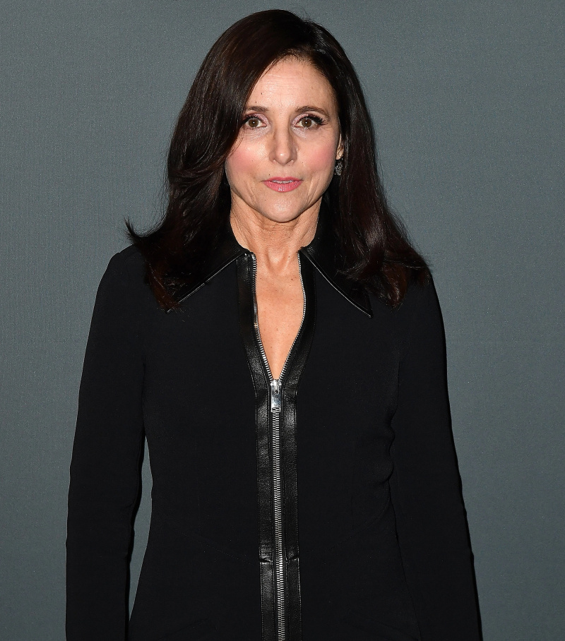 Julia Louis-Dreyfus si spomína na „zničujúcu“ stratu tehotenstva, keď mala 28 rokov