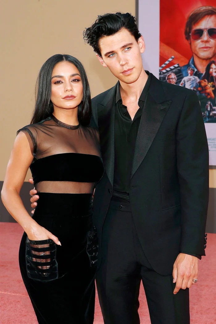 Vanessa Hudgens entrevista al ex Austin Butler durante el pre-show de los Oscar 2023 - 585 Érase una vez en el estreno de la película de Hollywood en Hollywood, Los Ángeles, EE.