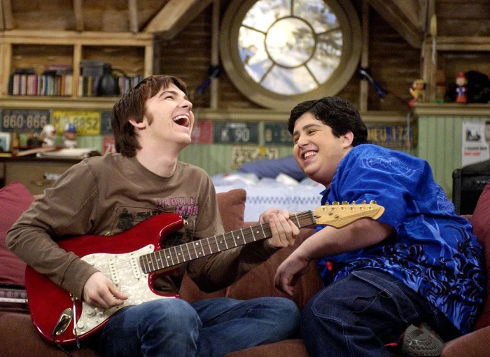 Josh Peck sanoo, ettei hän ole katunut Nickelodeon Drake & Joshin lapsitähtenä olemistaan vuosista