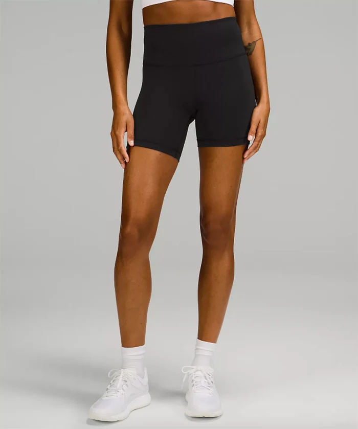 lululemon-kraťasy-wunder-vlak
