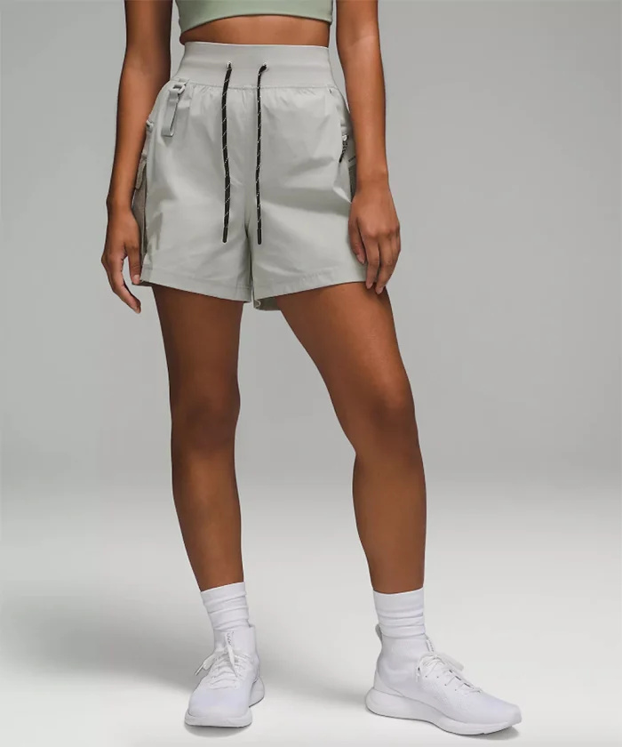 lululemon-kraťasy-turistika-náklad