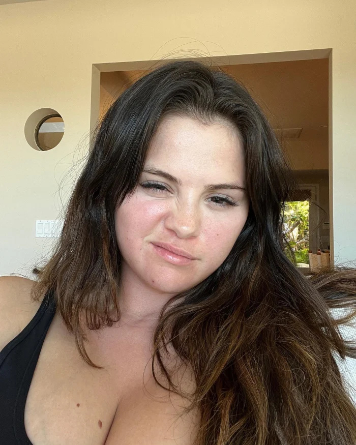  Selena Gomez Instagram-selfies 2023
